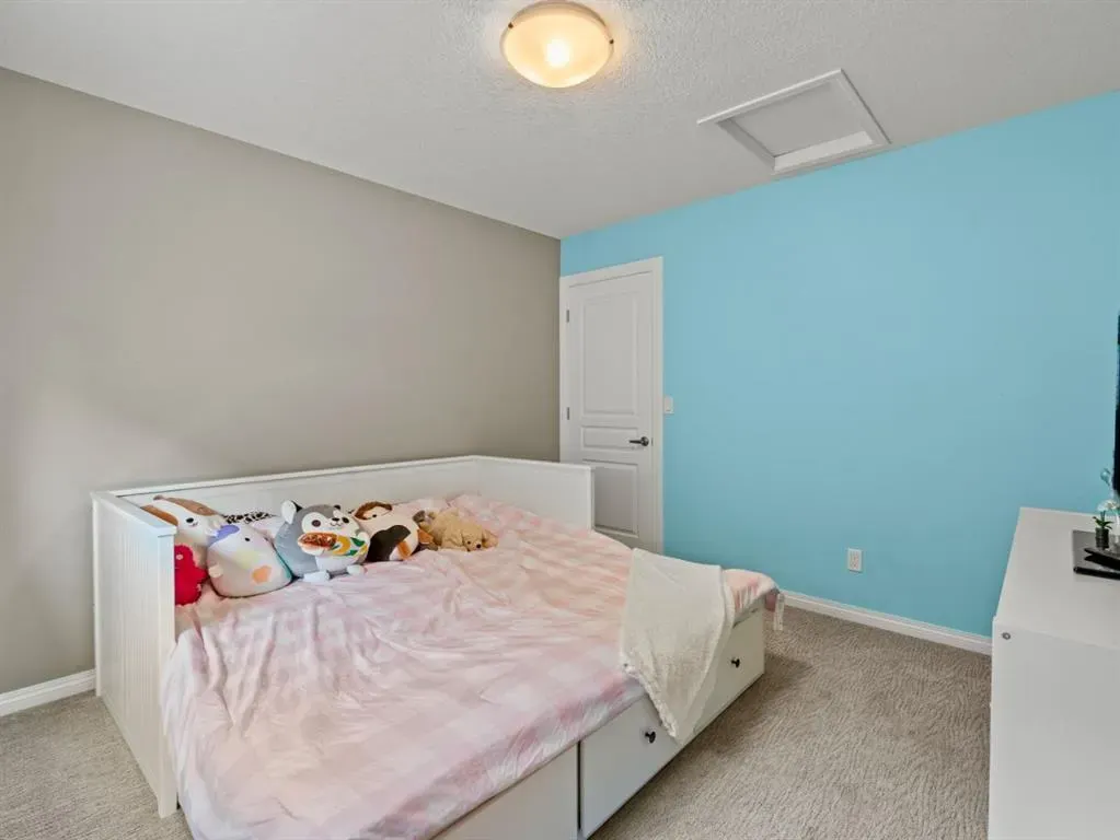 72 Cranarch Crescent SE