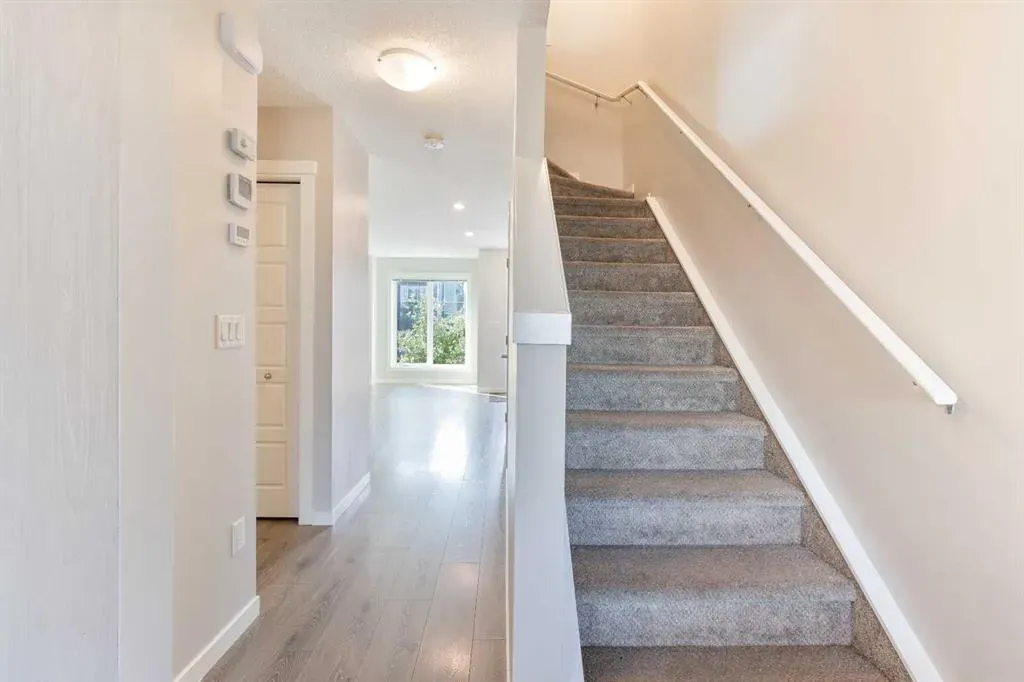 7451 Falconridge Boulevard NE, #1016