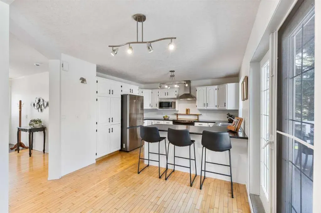 2 Riverside Place