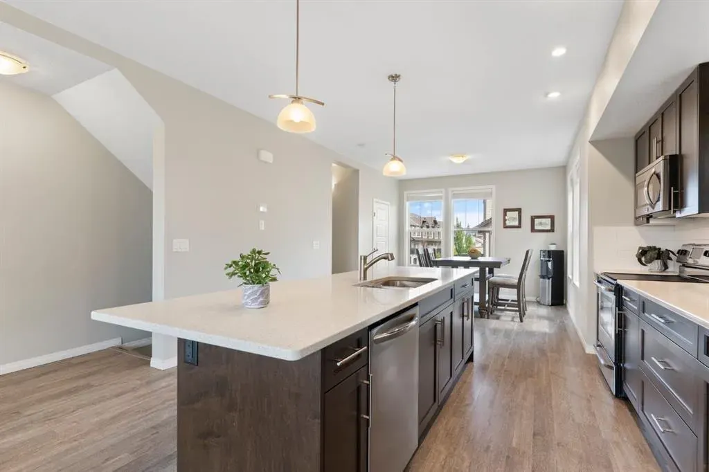 280 Williamstown Close NW, #1901