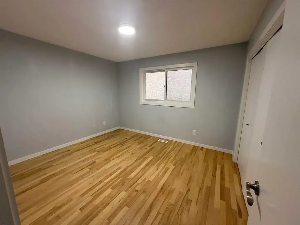 40 Millrise Drive SW