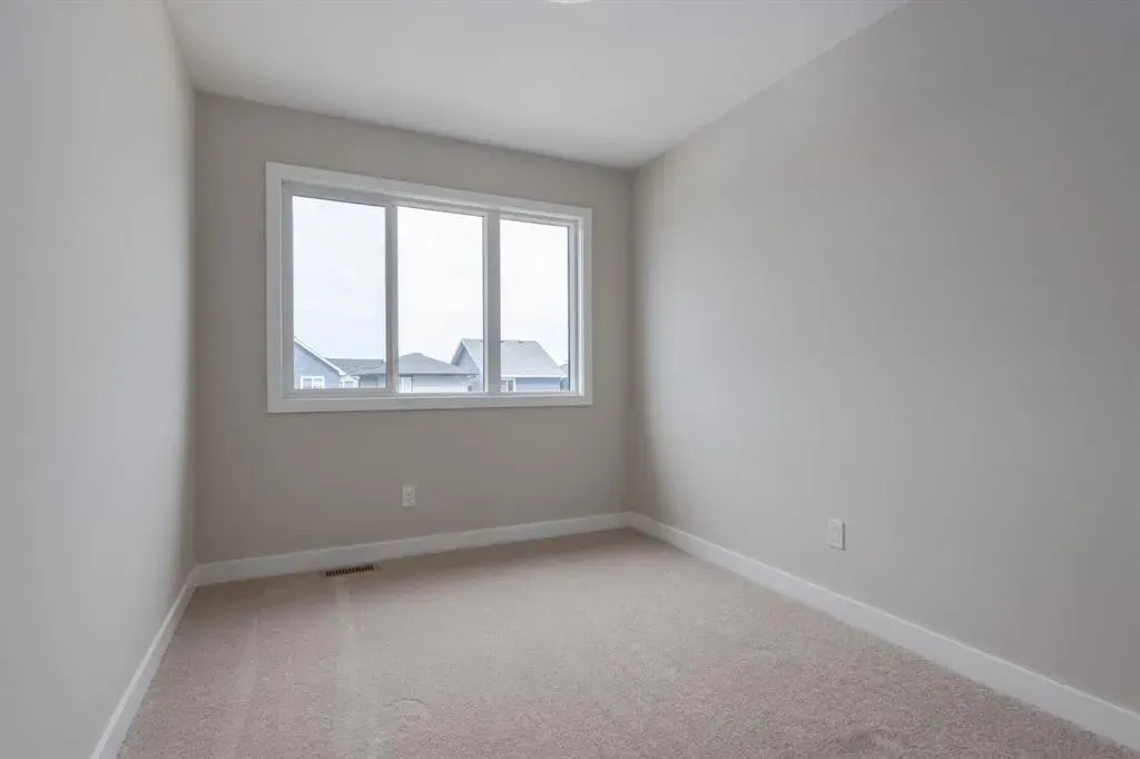 307 Sora Terrace SE