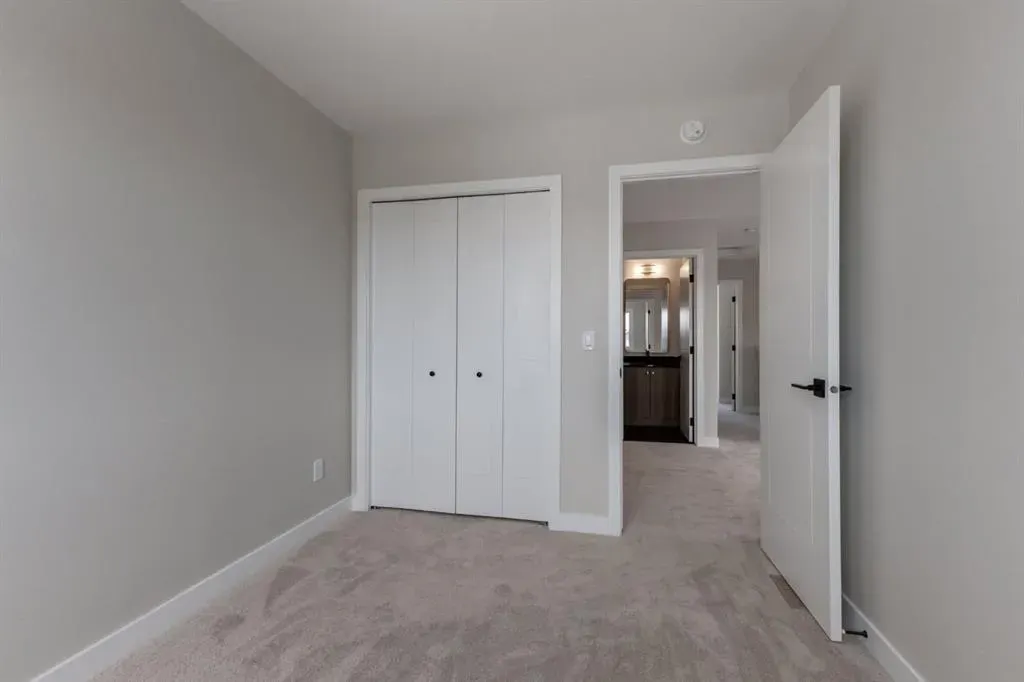307 Sora Terrace SE