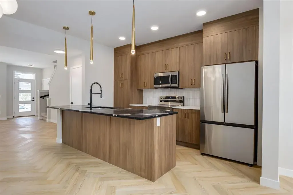 307 Sora Terrace SE