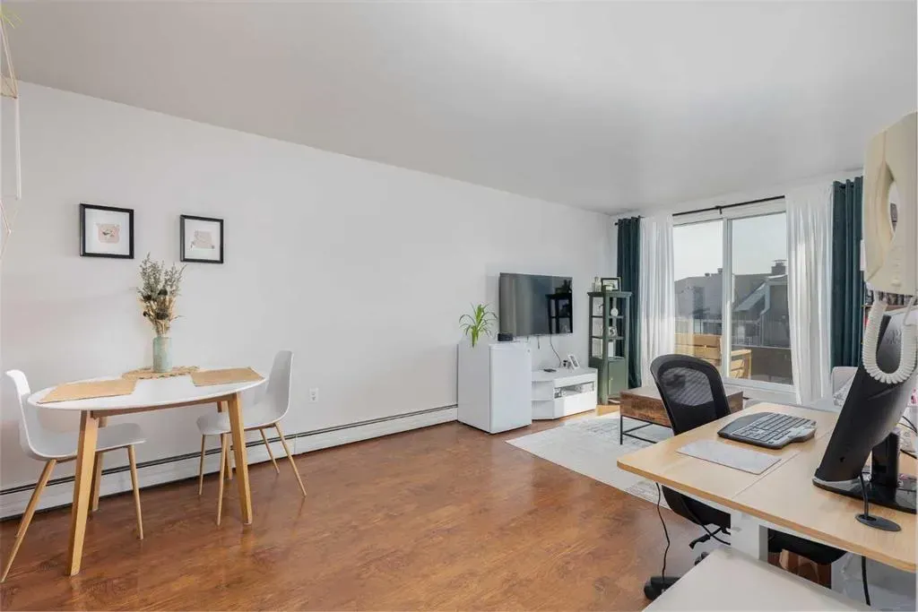 1811 18A Street SW, #302