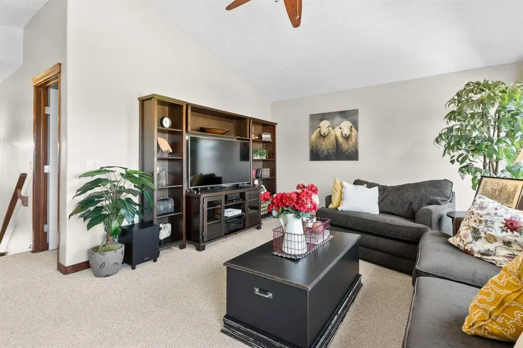 149 Tanner Close SE