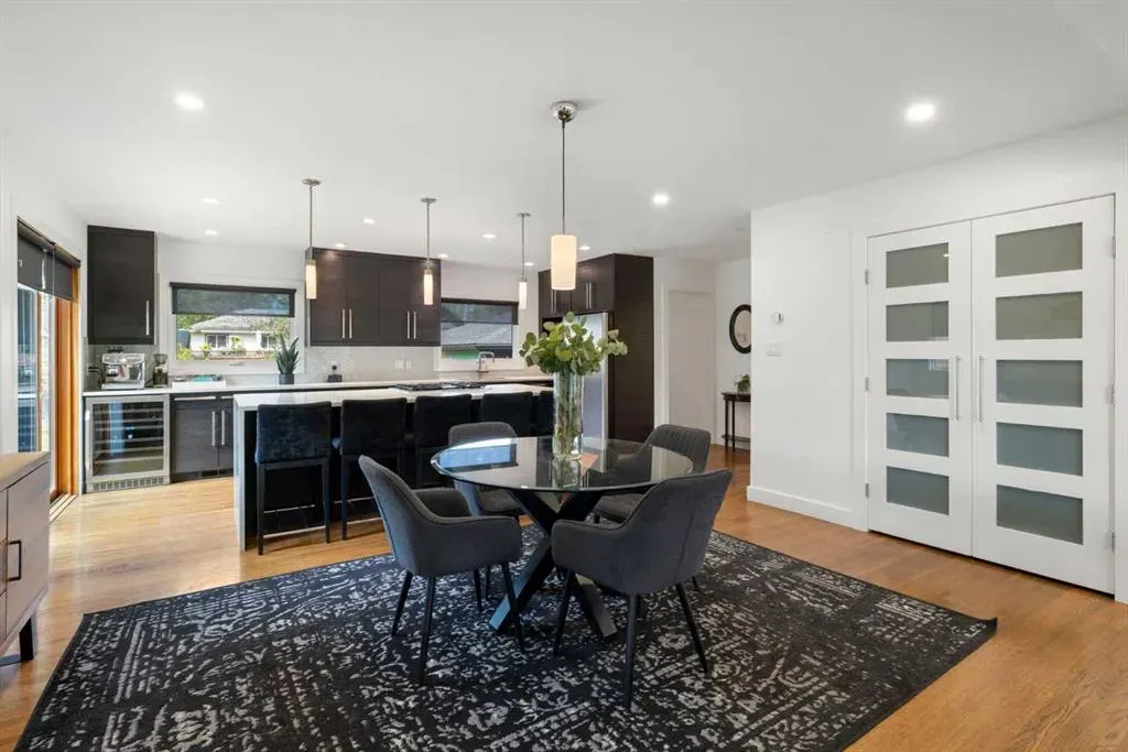 28 Glamorgan Drive SW