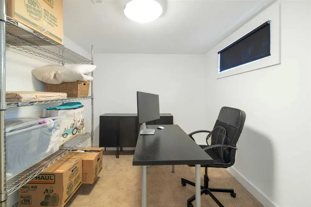28 Glamorgan Drive SW