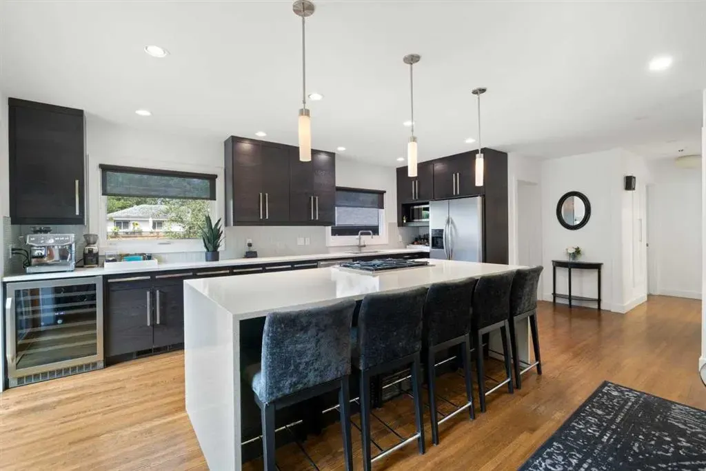 28 Glamorgan Drive SW