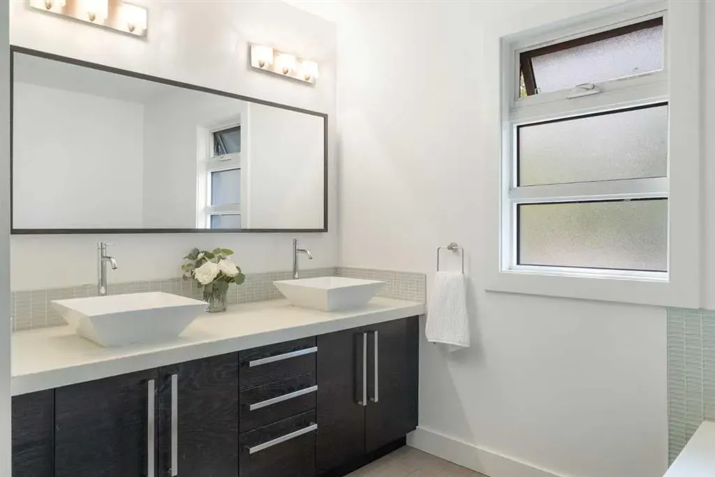 28 Glamorgan Drive SW