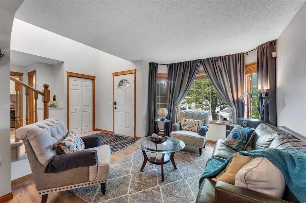 220 Edgeridge Gardens NW