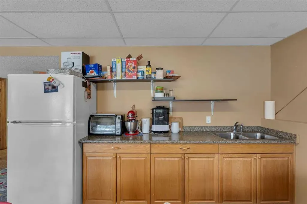 220 Edgeridge Gardens NW