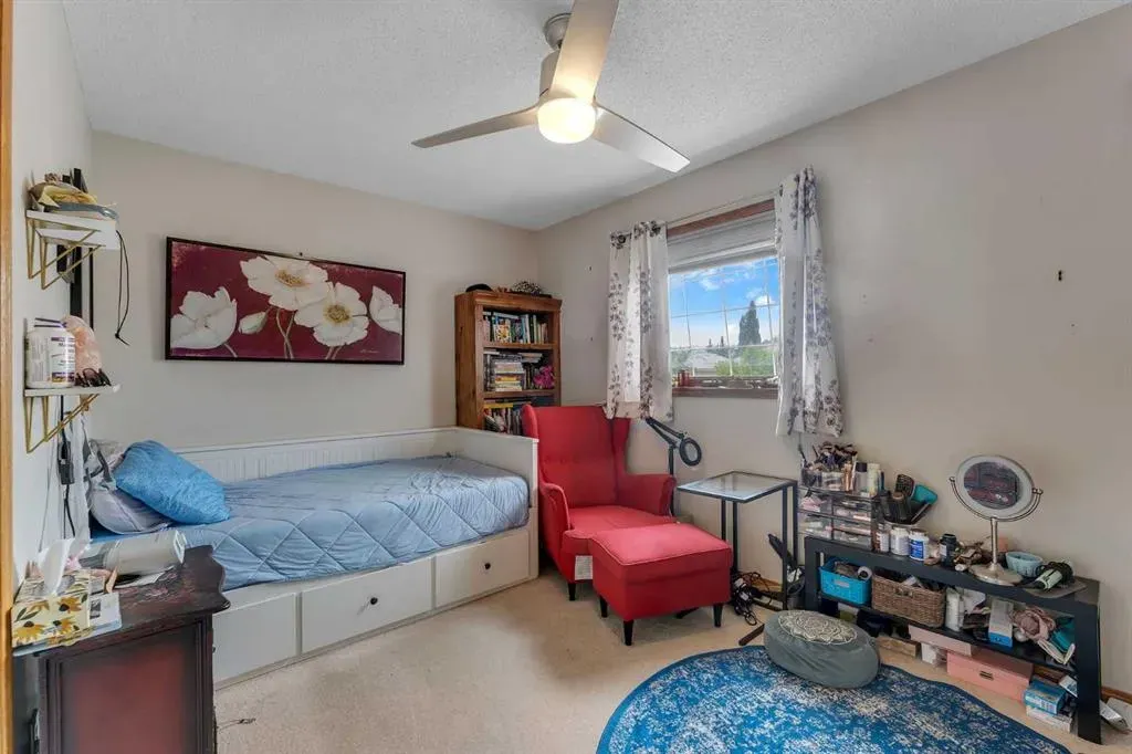 220 Edgeridge Gardens NW