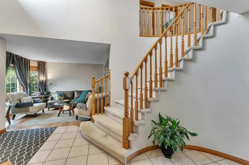 220 Edgeridge Gardens NW