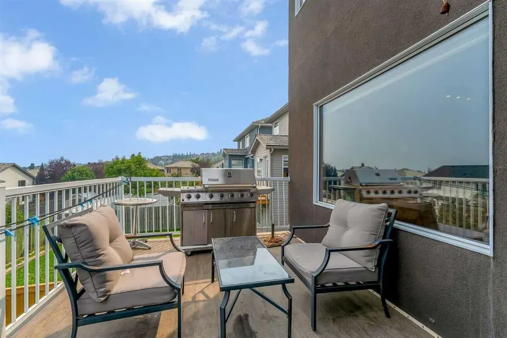 220 Edgeridge Gardens NW