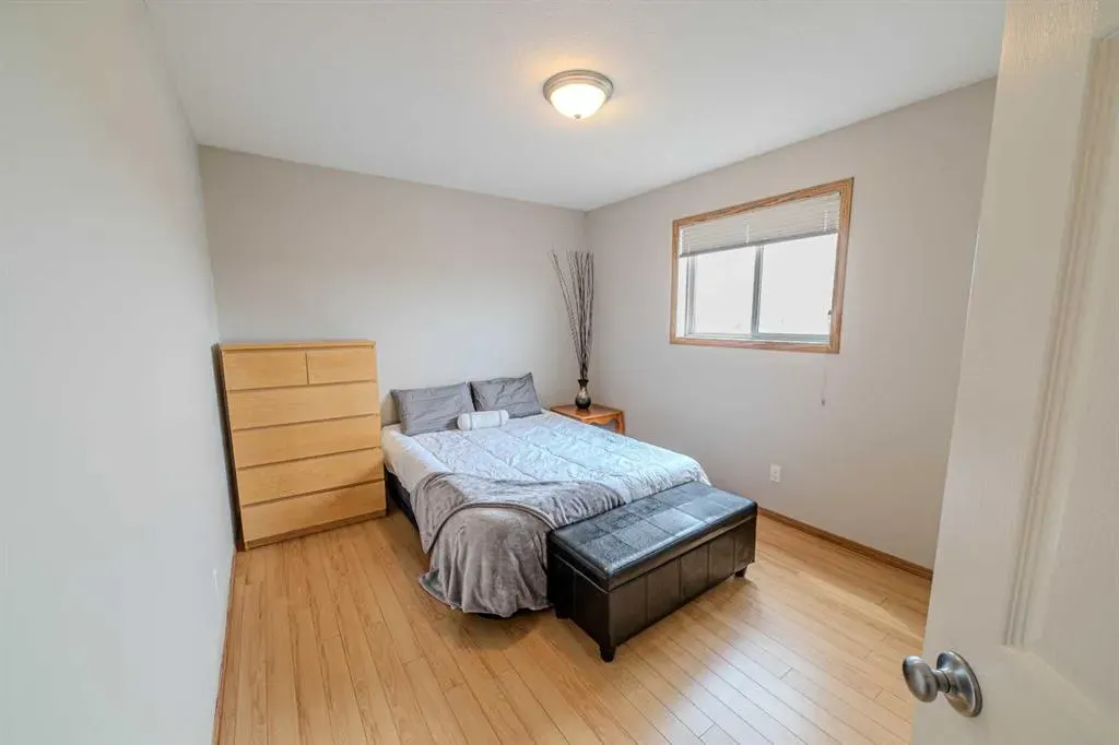 192 Somerglen Common SW