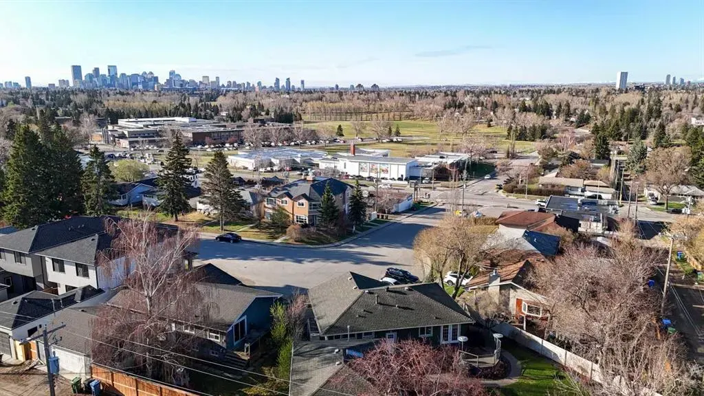 43 canyon Drive NW