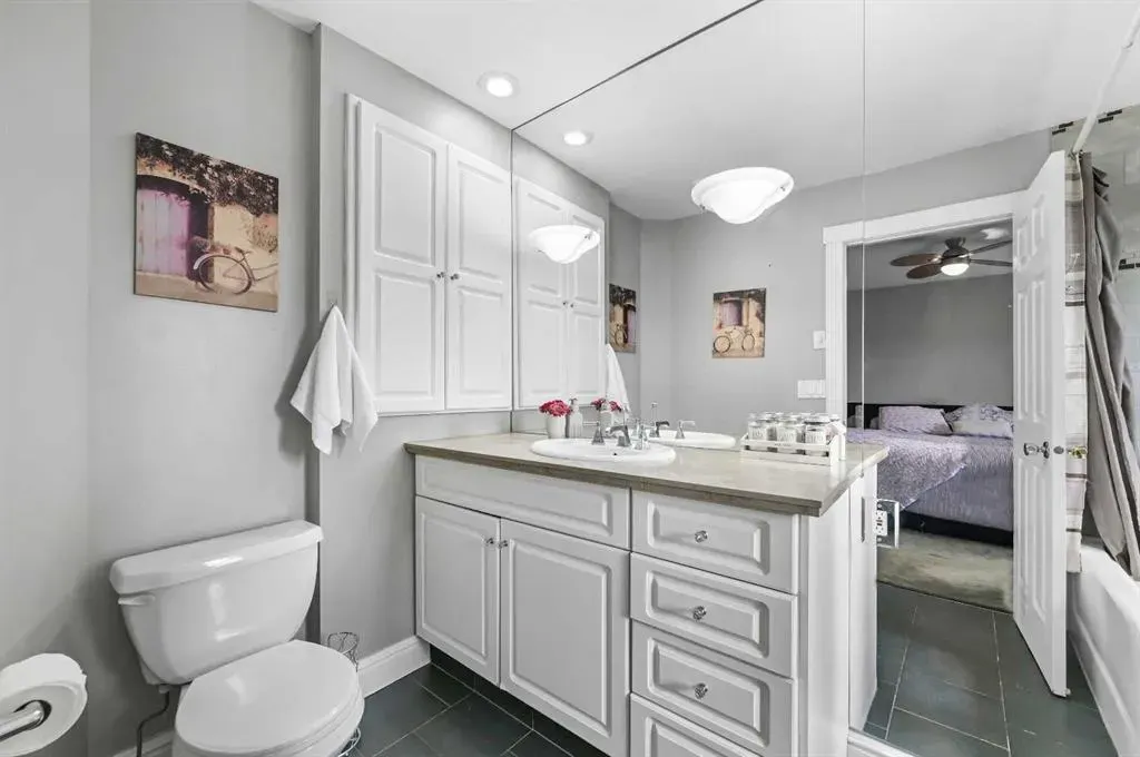 1611 21 Avenue SW, #3