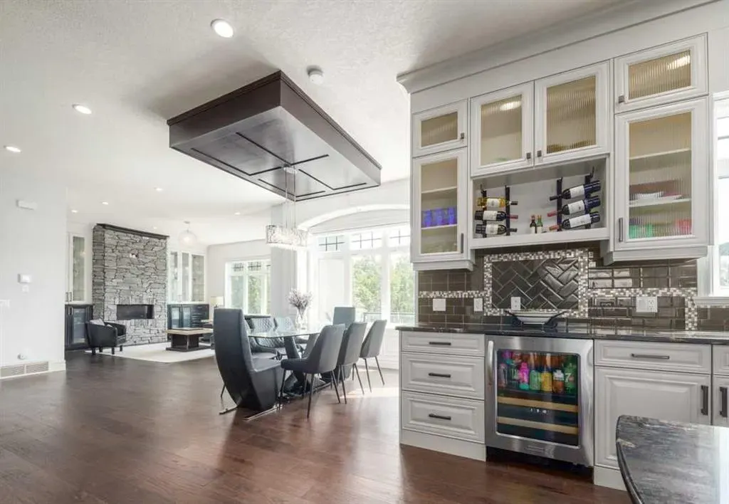 55 Aspen Ridge Court SW