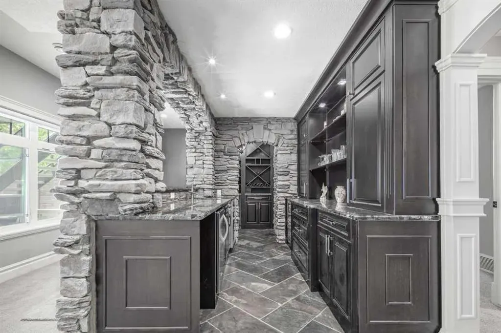 55 Aspen Ridge Court SW