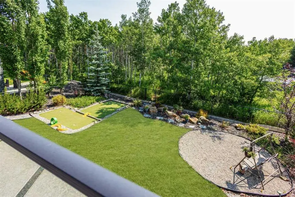 55 Aspen Ridge Court SW