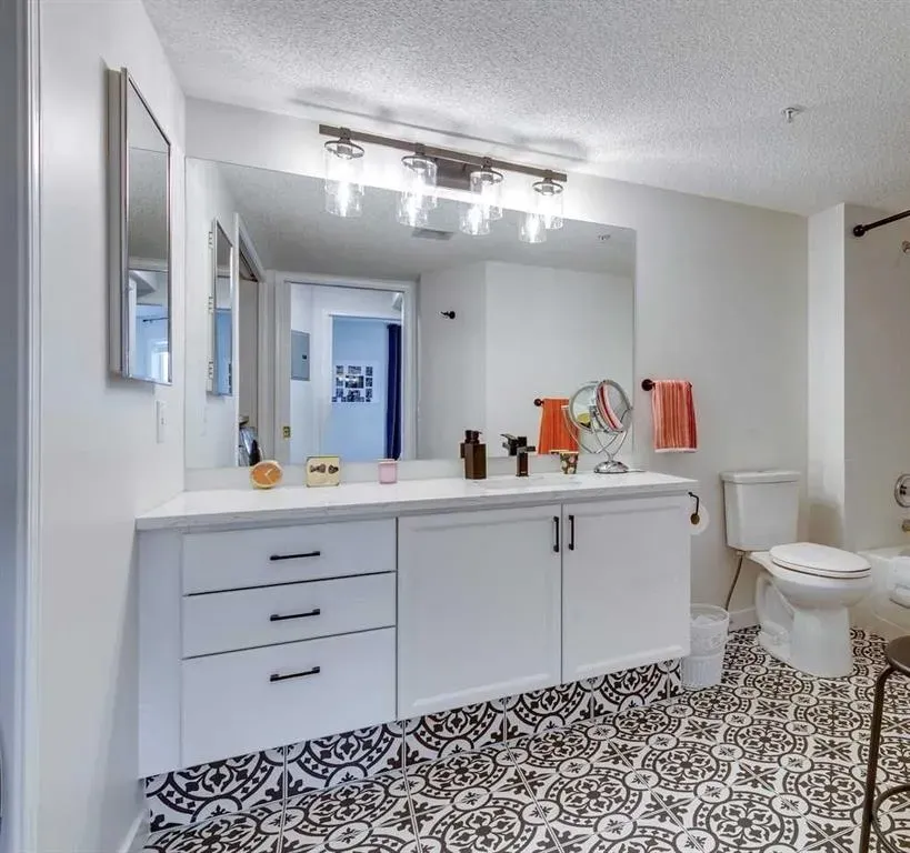 1305 Sienna Park Green SW