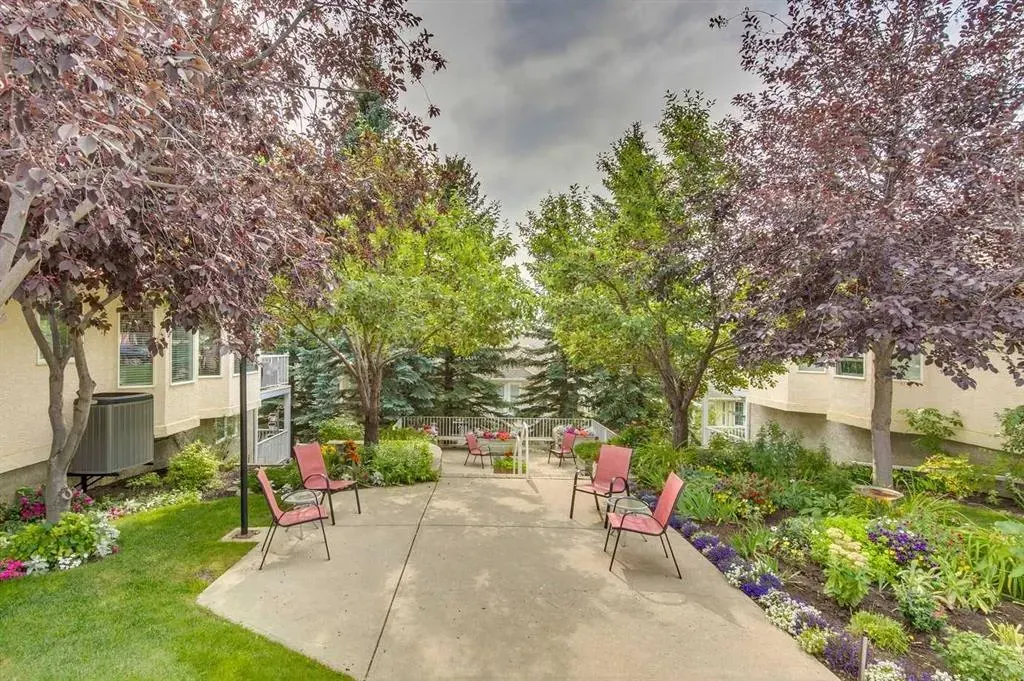 1305 Sienna Park Green SW