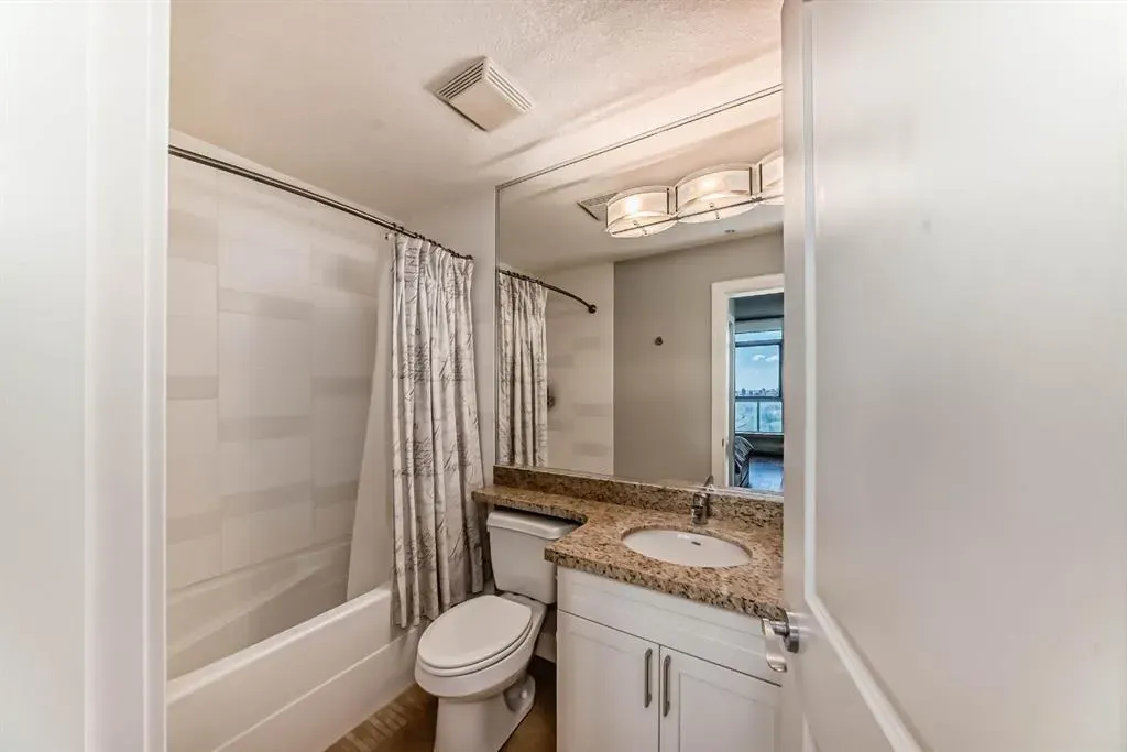 77 Spruce Place SW, #1907