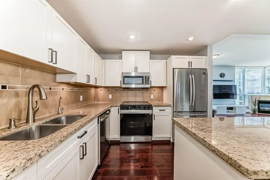 77 Spruce Place SW, #1907