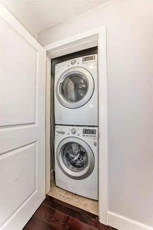 77 Spruce Place SW, #1907