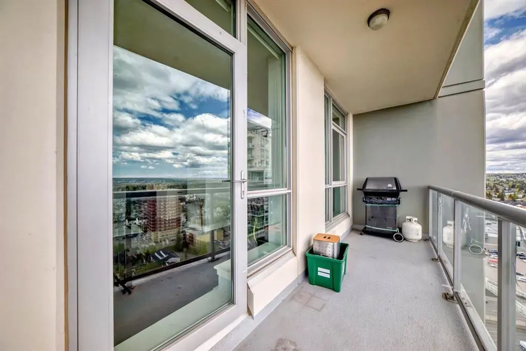77 Spruce Place SW, #1907
