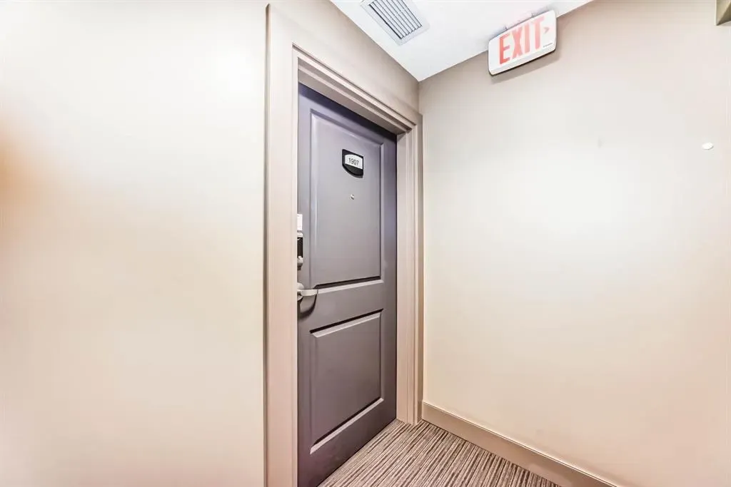 77 Spruce Place SW, #1907
