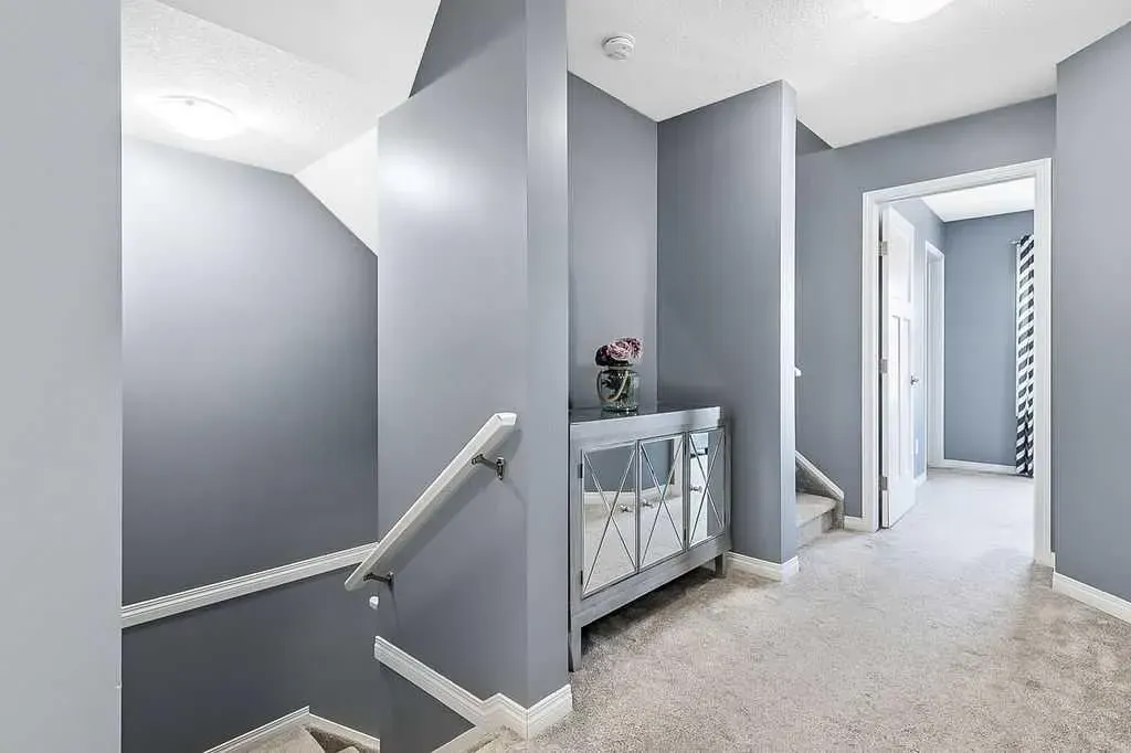 38 Reynolds Gate SW