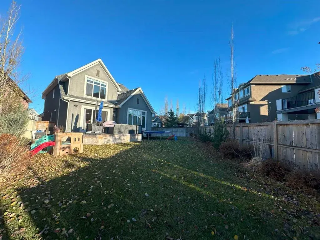 230 Mahogany Place SE