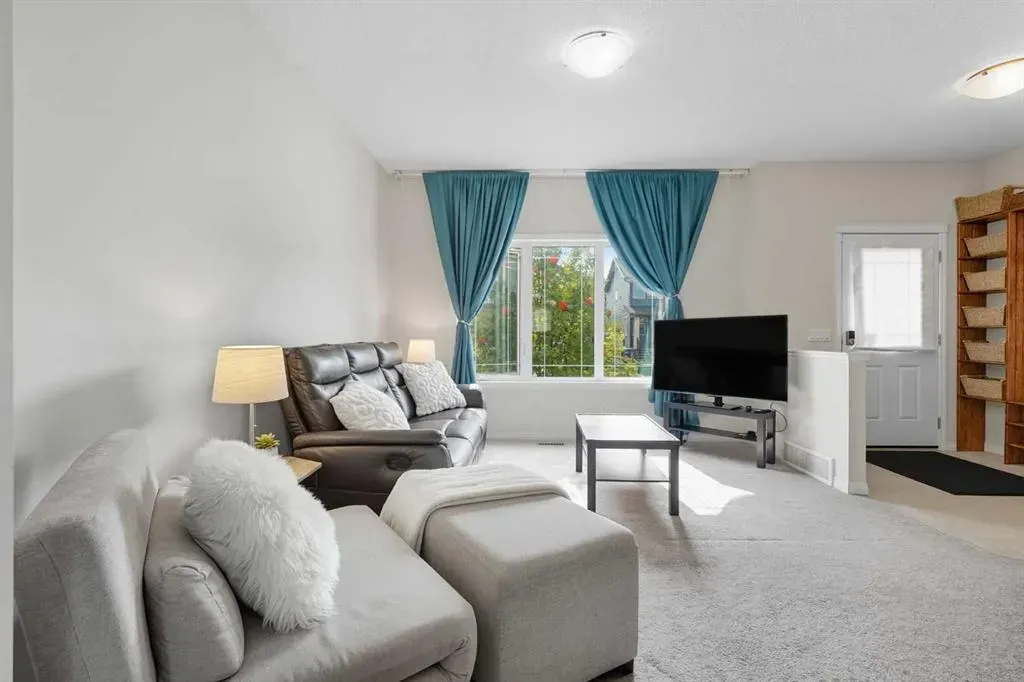 532 Midtown Street SW
