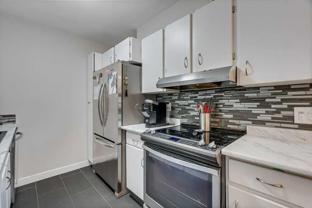 544 Blackhorn Road NE, #302