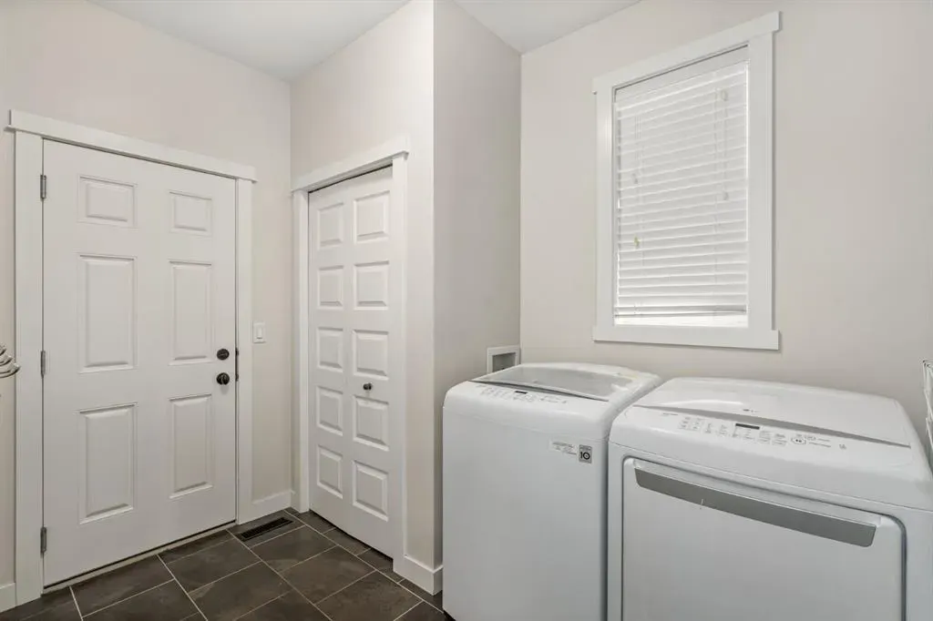 53 Williamstown Green NW