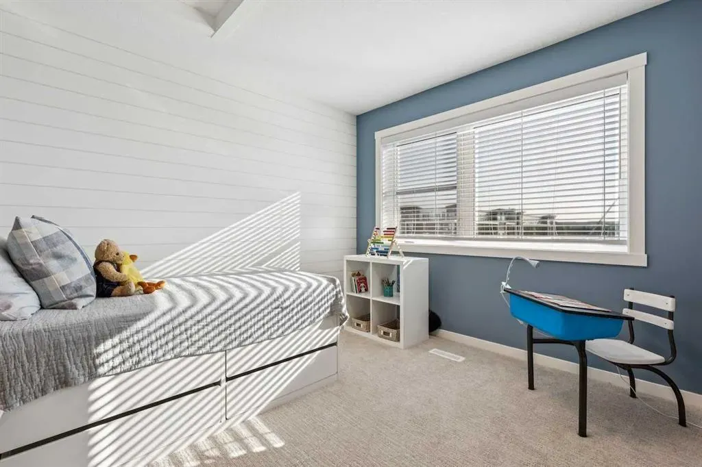 135 Mahogany Parade SE, #703