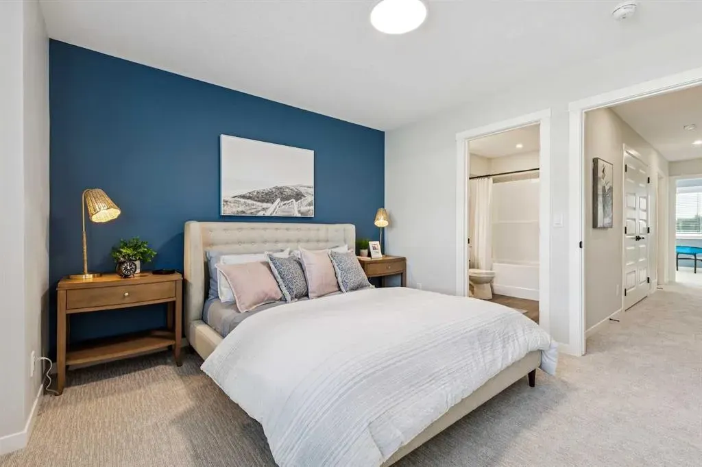 135 Mahogany Parade SE, #703