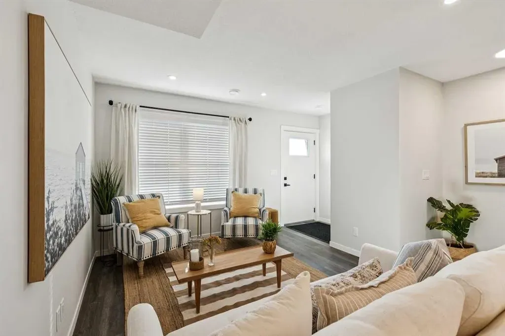 135 Mahogany Parade SE, #703