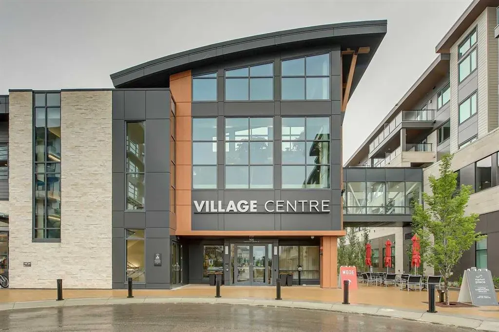 135 Mahogany Parade SE, #703