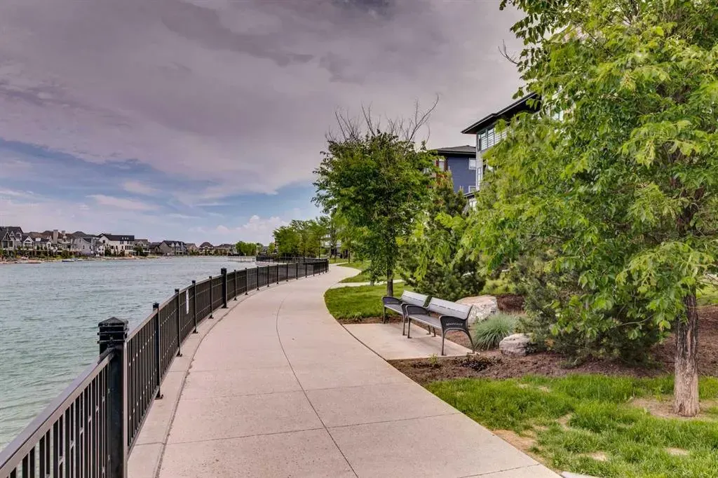 135 Mahogany Parade SE, #703