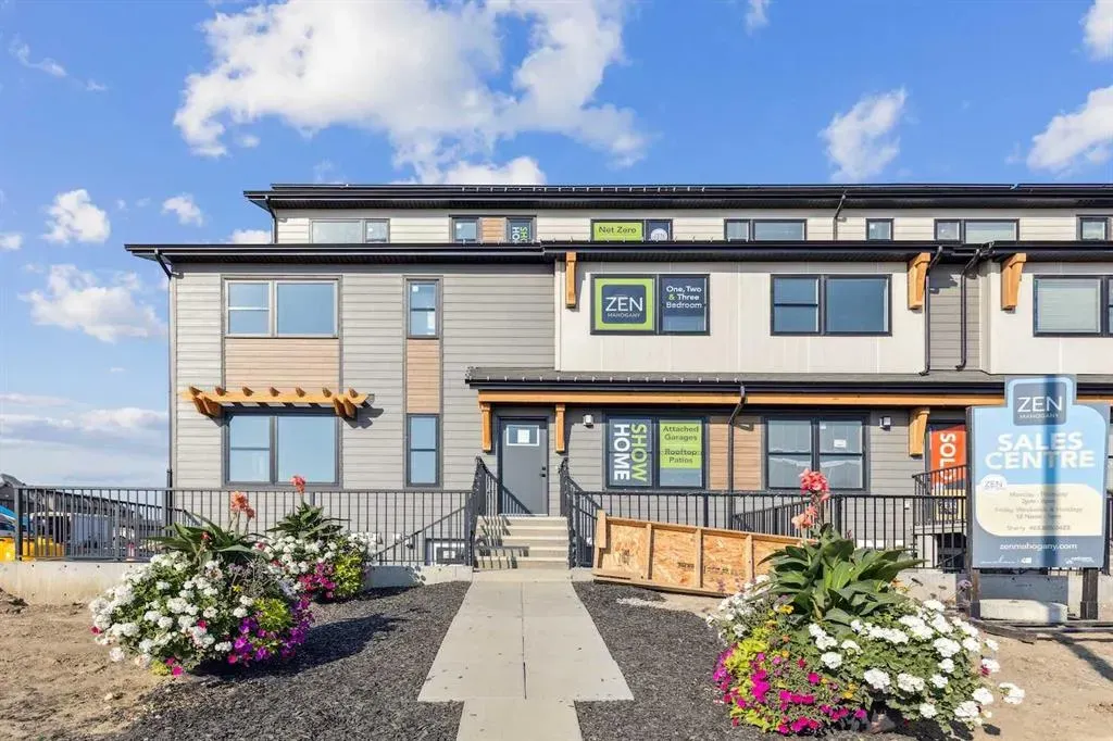 135 Mahogany Parade SE, #703