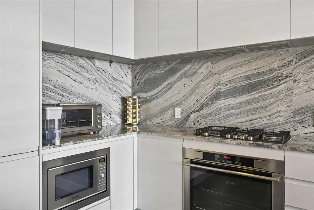310 12 Avenue SW, #2405