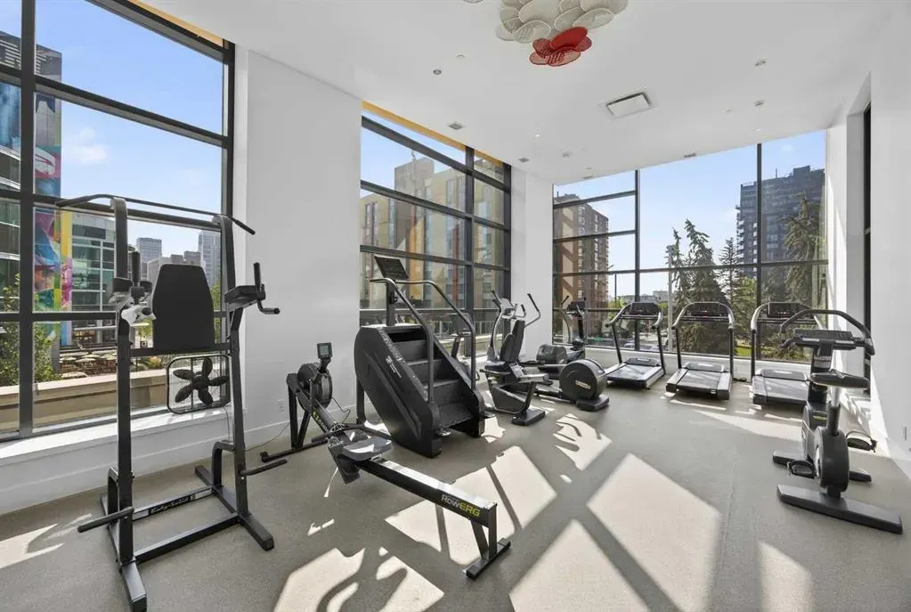 310 12 Avenue SW, #2405