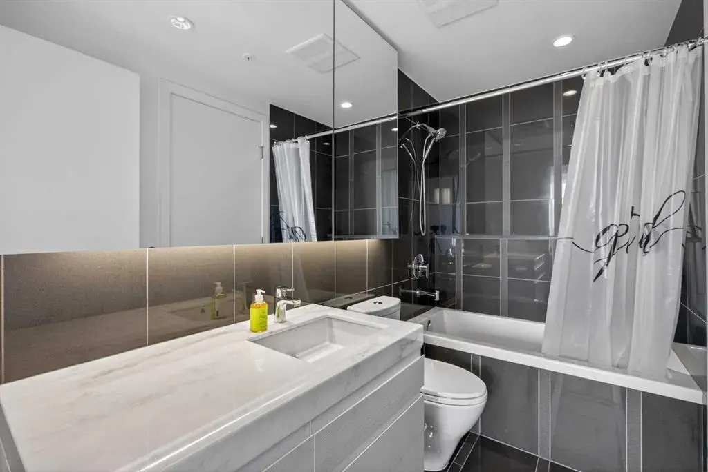 310 12 Avenue SW, #2405