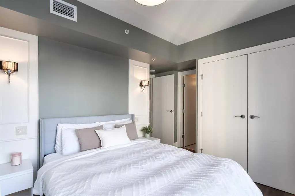 930 6 Avenue SW, #2208