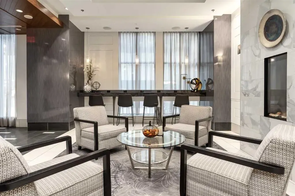 930 6 Avenue SW, #2208