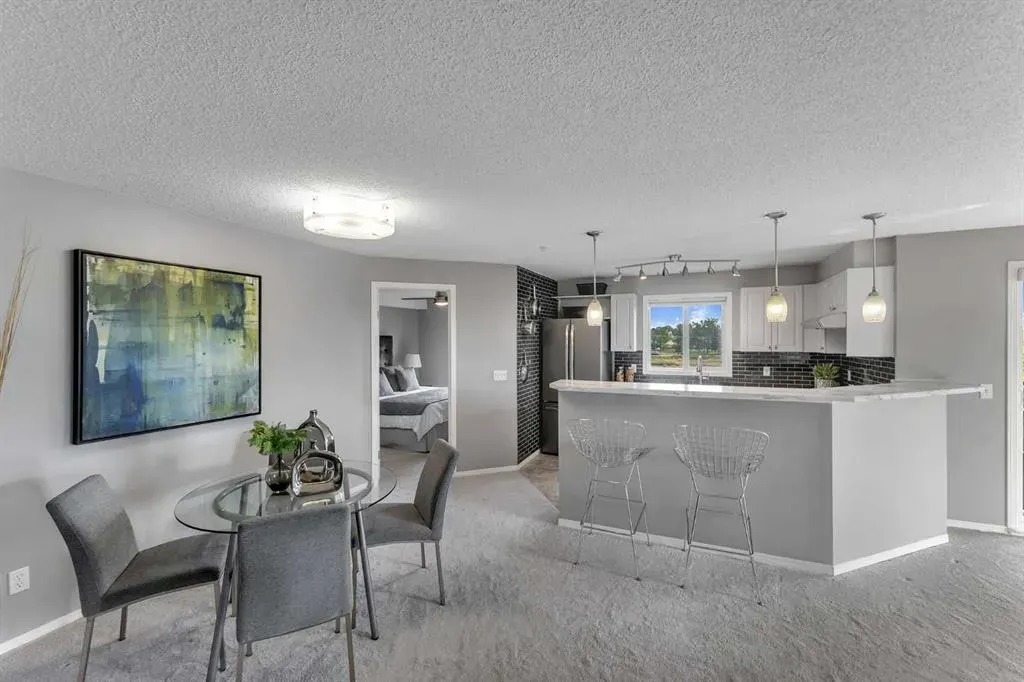 304 Mackenzie Way SW, #8328