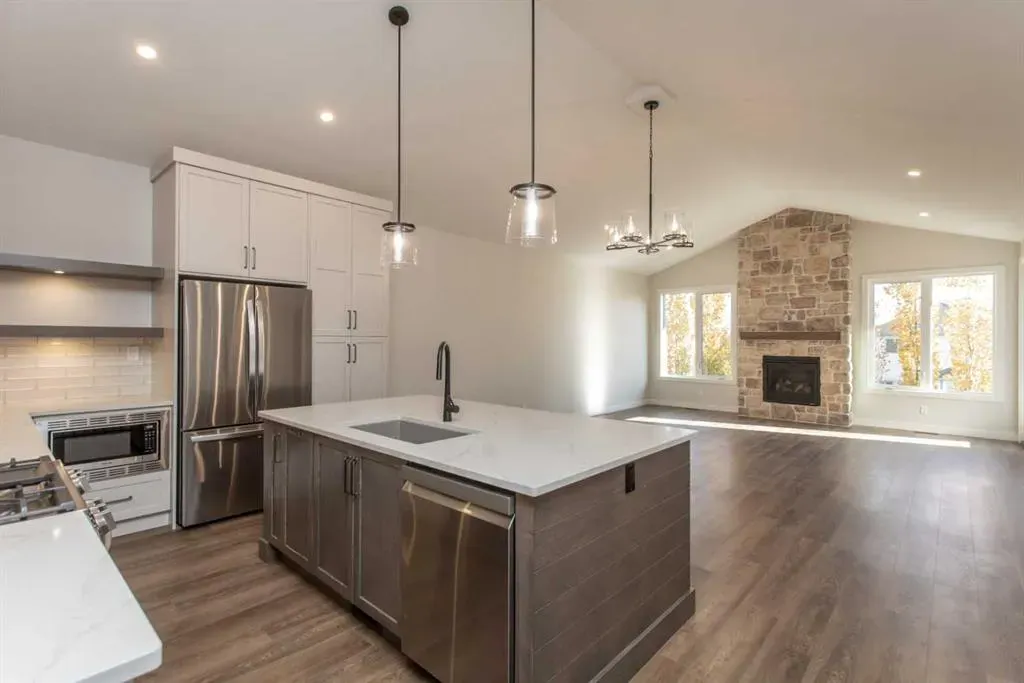 5300 60 Street, #102